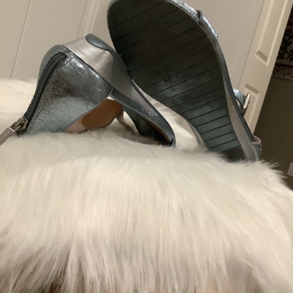 Kenneth Cole Size 9 Blue Metallic - Picture 4 of 5